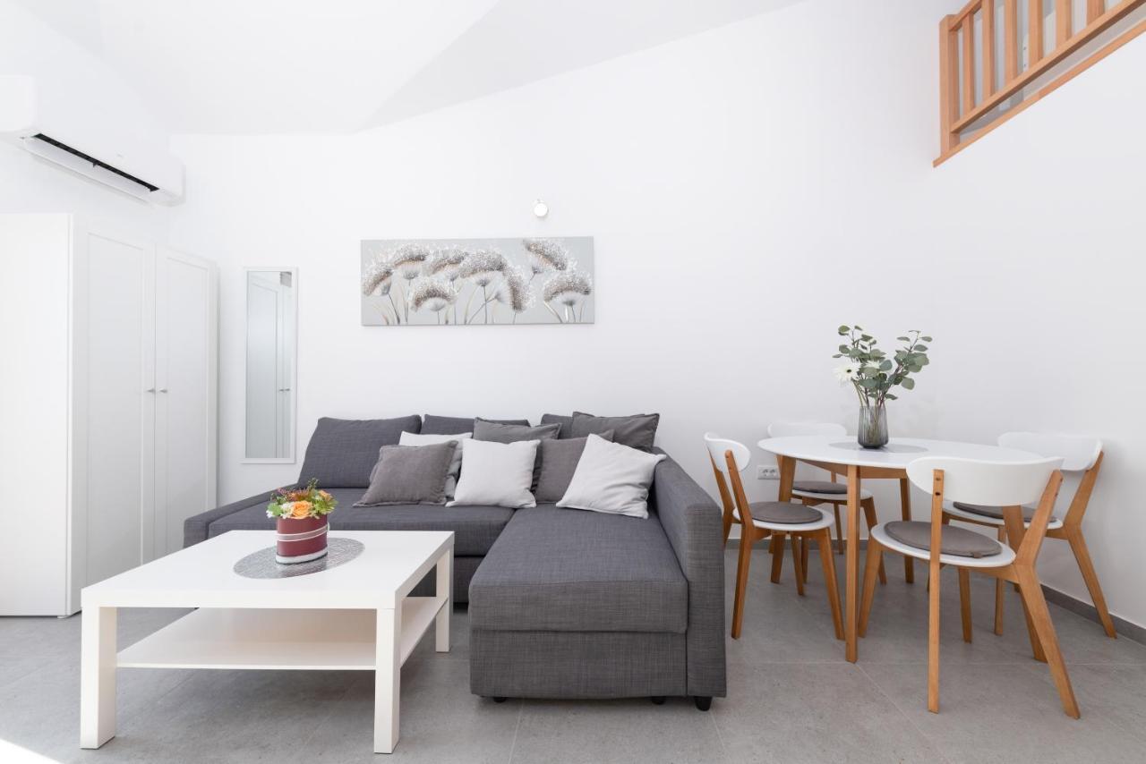 Apartments Matea ดูเช ภายนอก รูปภาพ