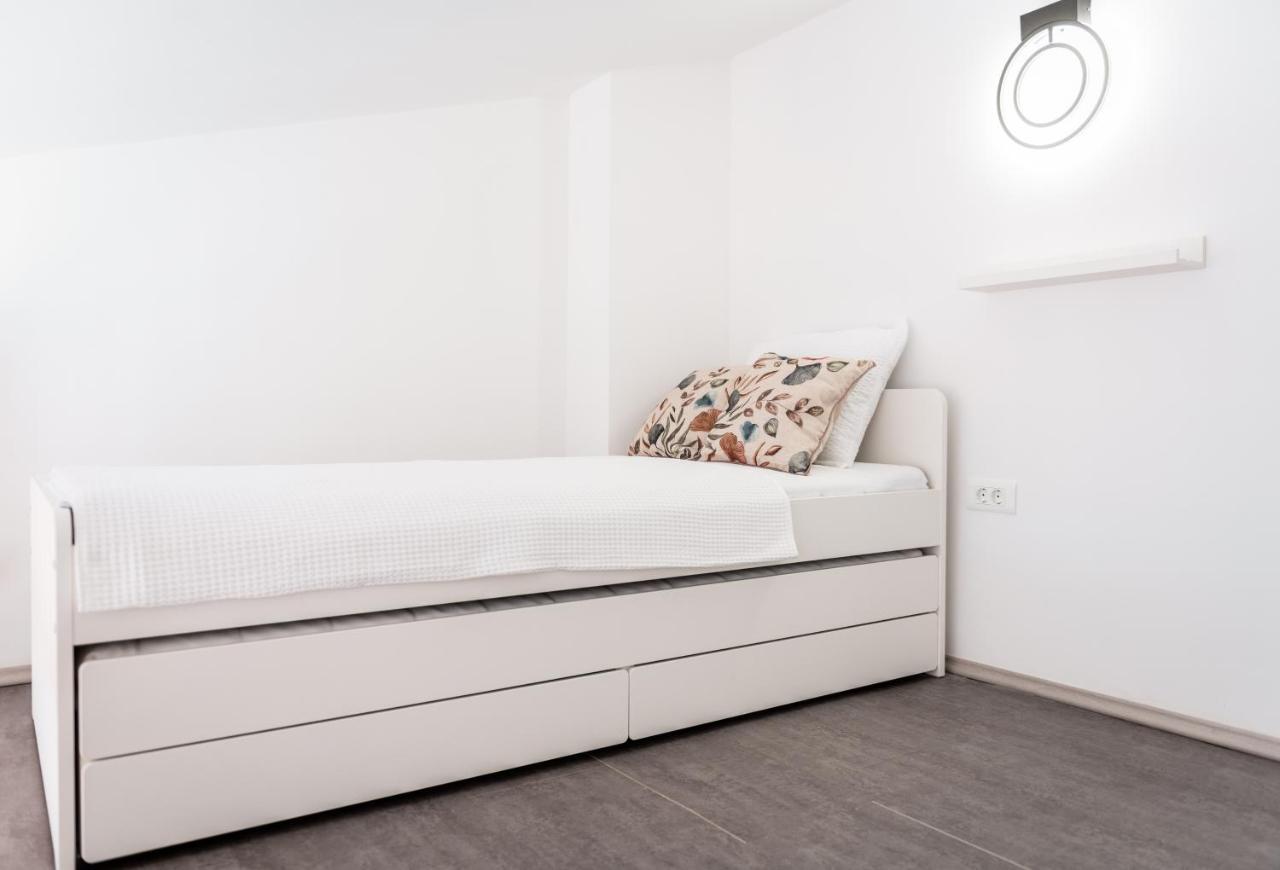 Apartments Matea ดูเช ภายนอก รูปภาพ