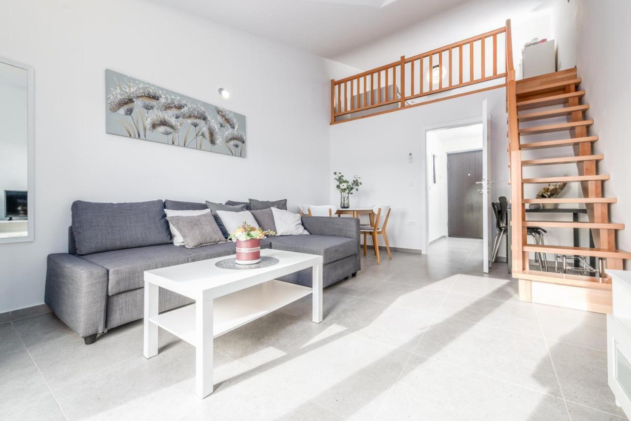 Apartments Matea ดูเช ภายนอก รูปภาพ